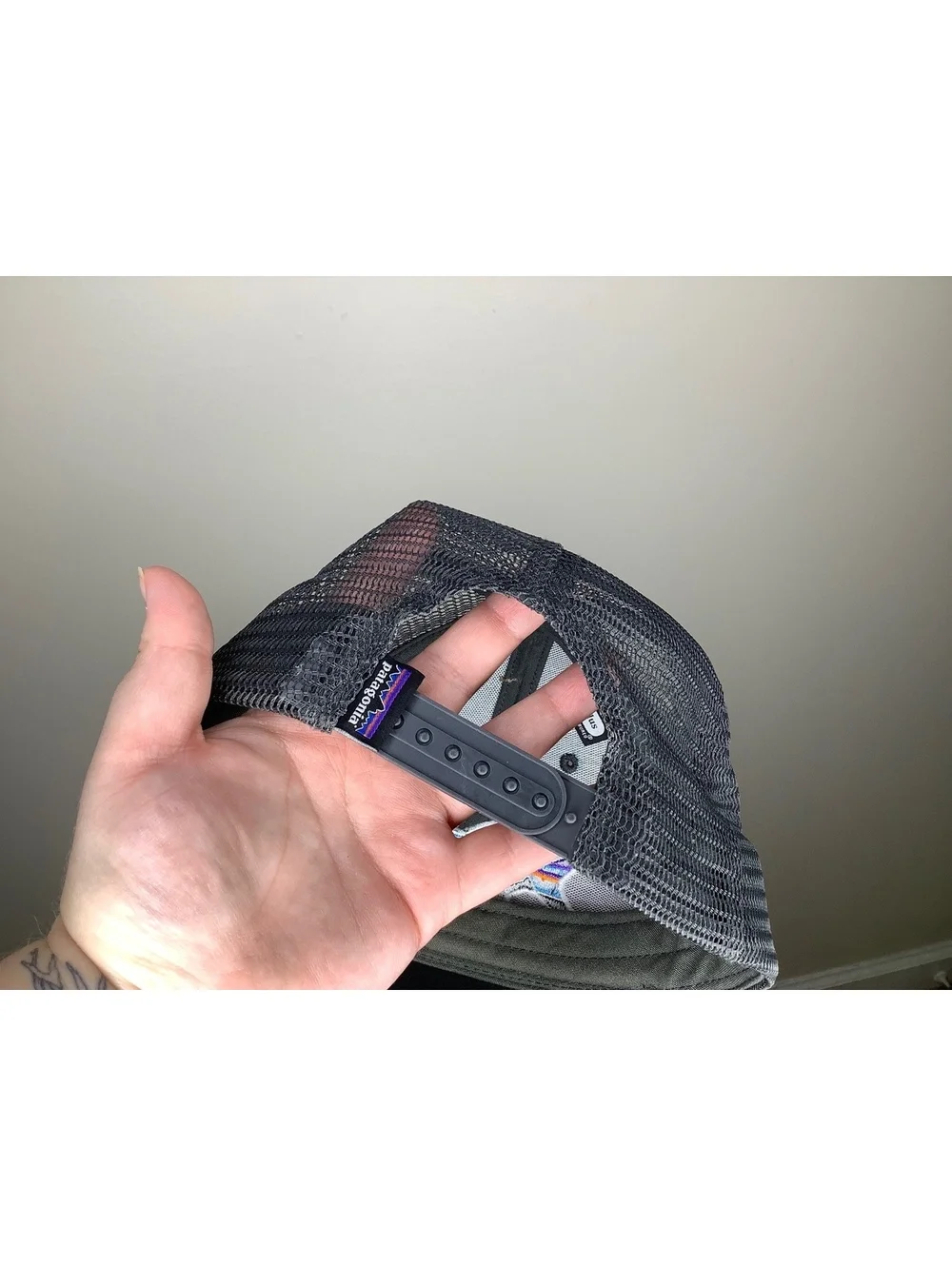 < Patagonia Fitz Roy Embroidered Trout Trucker Hat >